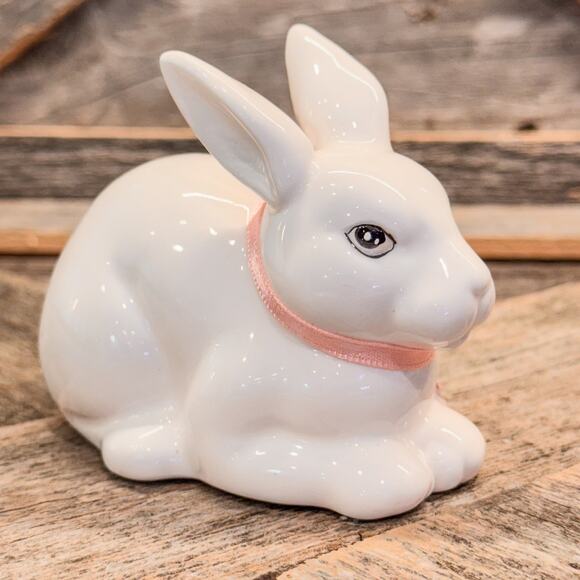 1970’s Russ Berrie and Co-Sweetest White Porcelain Bunny w/ Floral Accents-#1058 - Picture 3 of 7